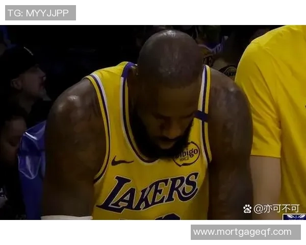 湖人队客场大胜击败黄蜂，发挥出色取得连胜