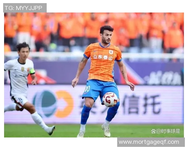 瓦科精彩点射助力山东泰山逆转胜利展现球队强大斗志与团结精神 瓦科精彩点射助力山东泰山逆转胜利展现球队强大斗志与团结精神