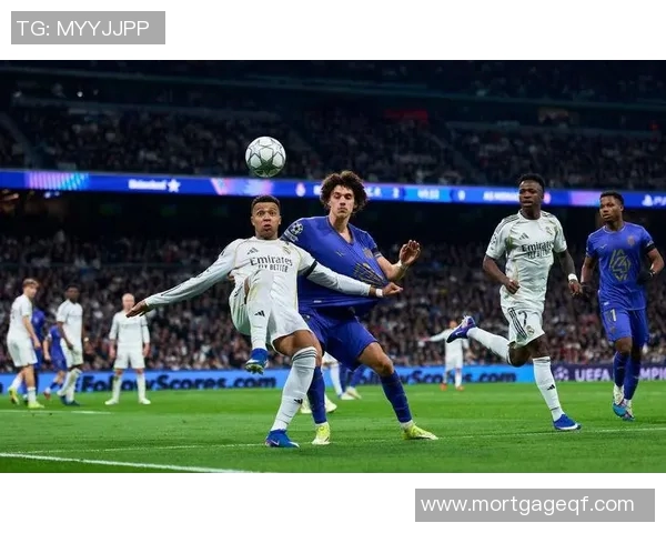 神勇皇马双星发威，轻松晋级欧冠八强，敌将那不勒斯无力回天